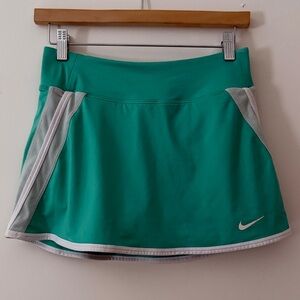 Nike Green and White Tennis Skirt